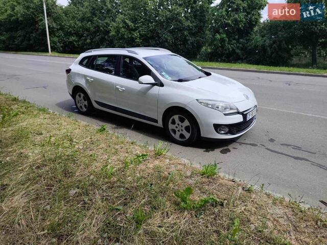 Білий Рено Меган, об'ємом двигуна 1.5 л та пробігом 207 тис. км за 7700 $, фото 4 на Automoto.ua