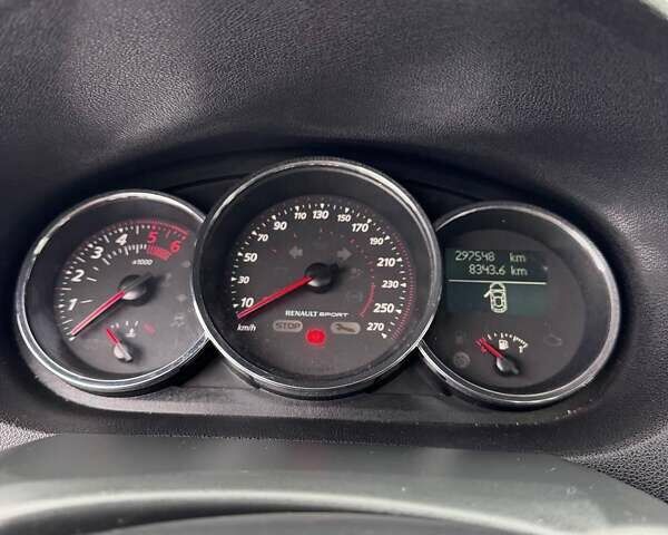Белый Рено Меган, объемом двигателя 1.6 л и пробегом 297 тыс. км за 8500 $, фото 16 на Automoto.ua