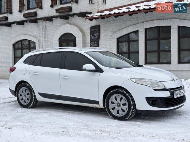 Білий Рено Меган, об'ємом двигуна 1.46 л та пробігом 265 тис. км за 6499 $, фото 18 на Automoto.ua