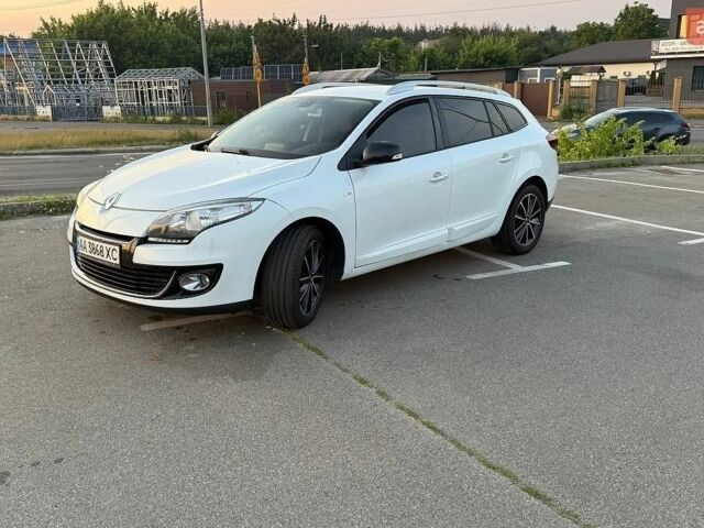 Білий Рено Меган, об'ємом двигуна 1.46 л та пробігом 240 тис. км за 8300 $, фото 2 на Automoto.ua