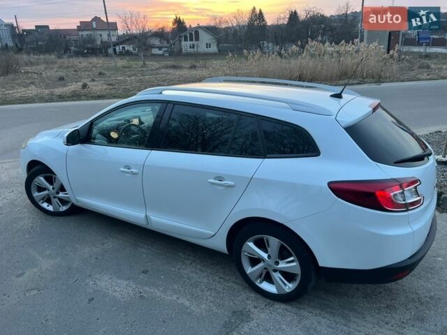 Белый Рено Меган, объемом двигателя 1.46 л и пробегом 266 тыс. км за 7800 $, фото 9 на Automoto.ua