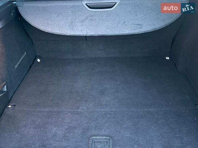 Белый Рено Меган, объемом двигателя 1.46 л и пробегом 266 тыс. км за 7800 $, фото 20 на Automoto.ua