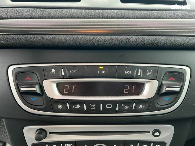 Білий Рено Меган, об'ємом двигуна 1.5 л та пробігом 240 тис. км за 8190 $, фото 27 на Automoto.ua