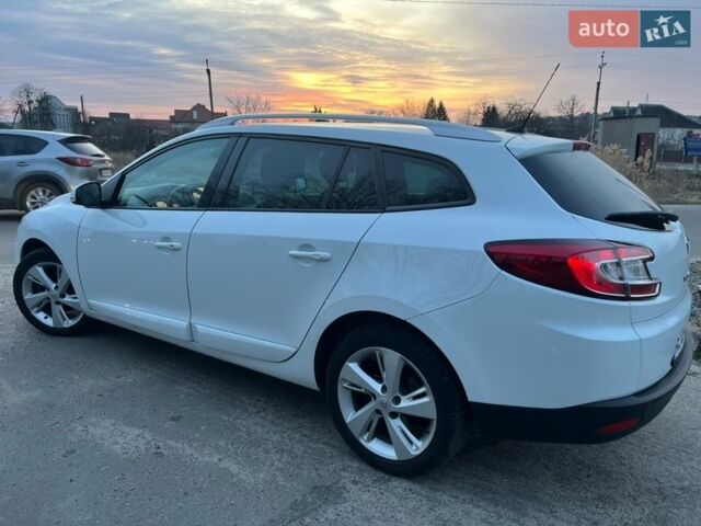 Білий Рено Меган, об'ємом двигуна 1.46 л та пробігом 266 тис. км за 7950 $, фото 13 на Automoto.ua