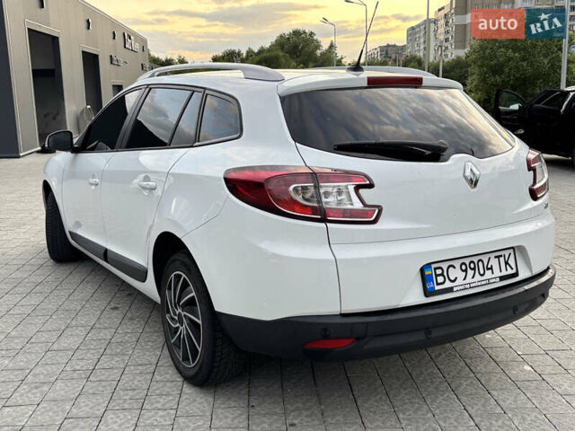 Білий Рено Меган, об'ємом двигуна 1.46 л та пробігом 260 тис. км за 7099 $, фото 3 на Automoto.ua