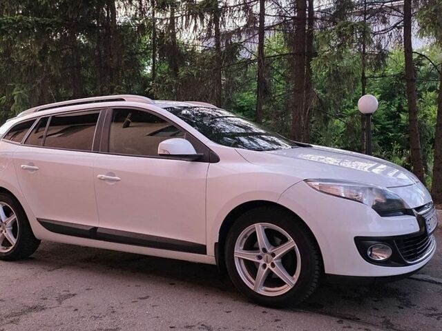 Білий Рено Меган, об'ємом двигуна 1.46 л та пробігом 212 тис. км за 7500 $, фото 4 на Automoto.ua