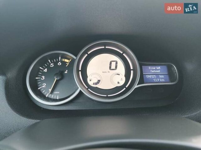 Білий Рено Меган, об'ємом двигуна 1.6 л та пробігом 194 тис. км за 7700 $, фото 31 на Automoto.ua