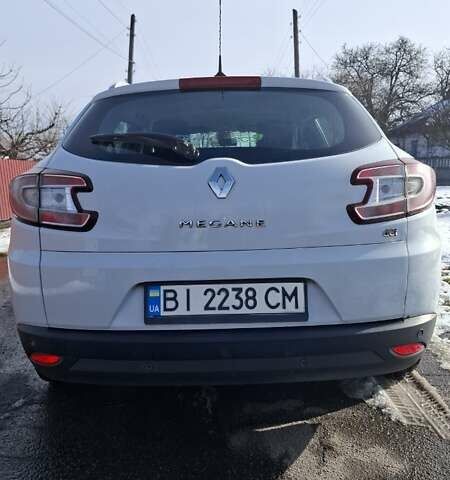 Белый Рено Меган, объемом двигателя 1.46 л и пробегом 306 тыс. км за 7500 $, фото 4 на Automoto.ua