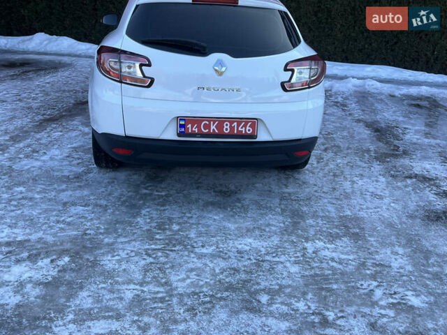 Белый Рено Меган, объемом двигателя 1.6 л и пробегом 98 тыс. км за 7800 $, фото 30 на Automoto.ua