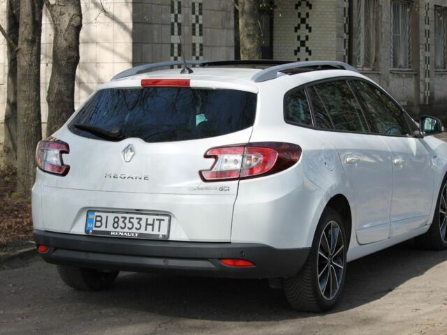 Белый Рено Меган, объемом двигателя 1.5 л и пробегом 276 тыс. км за 8600 $, фото 5 на Automoto.ua