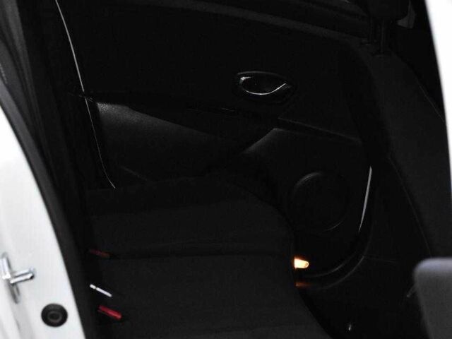 Белый Рено Меган, объемом двигателя 1.5 л и пробегом 231 тыс. км за 6950 $, фото 13 на Automoto.ua