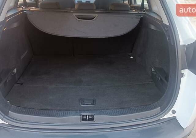 Белый Рено Меган, объемом двигателя 1.5 л и пробегом 265 тыс. км за 6900 $, фото 38 на Automoto.ua