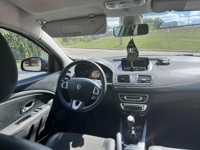 Білий Рено Меган, об'ємом двигуна 0 л та пробігом 278 тис. км за 6500 $, фото 4 на Automoto.ua