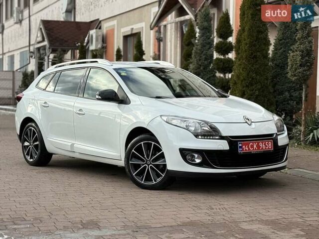 Білий Рено Меган, об'ємом двигуна 1.5 л та пробігом 228 тис. км за 8999 $, фото 2 на Automoto.ua