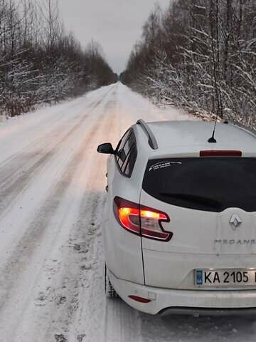 Білий Рено Меган, об'ємом двигуна 1.5 л та пробігом 220 тис. км за 8700 $, фото 3 на Automoto.ua