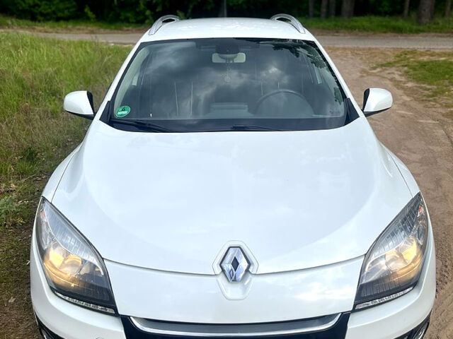 Белый Рено Меган, объемом двигателя 1.5 л и пробегом 190 тыс. км за 8000 $, фото 1 на Automoto.ua