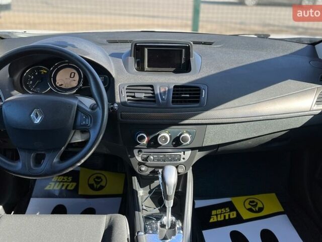 Білий Рено Меган, об'ємом двигуна 1.46 л та пробігом 269 тис. км за 8200 $, фото 9 на Automoto.ua