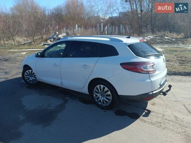 Белый Рено Меган, объемом двигателя 1.5 л и пробегом 248 тыс. км за 7200 $, фото 4 на Automoto.ua