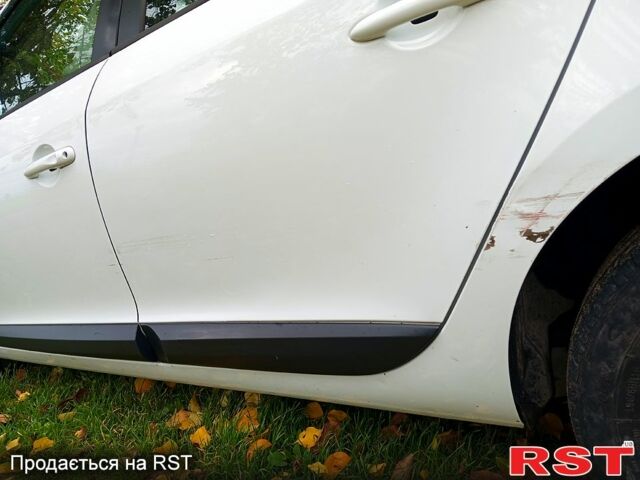 Білий Рено Меган, об'ємом двигуна 1.5 л та пробігом 267 тис. км за 6499 $, фото 8 на Automoto.ua