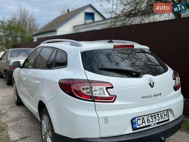 Белый Рено Меган, объемом двигателя 1.46 л и пробегом 305 тыс. км за 7500 $, фото 3 на Automoto.ua