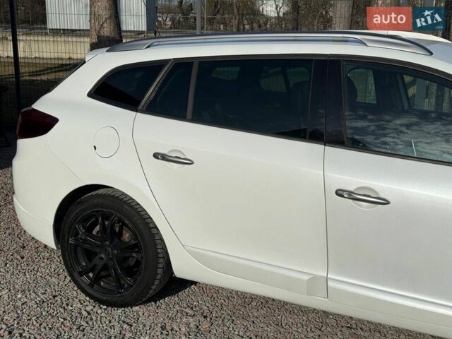 Білий Рено Меган, об'ємом двигуна 1.46 л та пробігом 324 тис. км за 6900 $, фото 16 на Automoto.ua