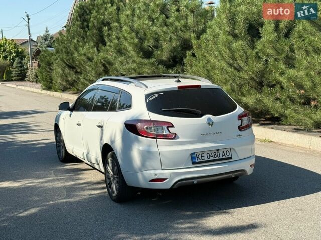 Белый Рено Меган, объемом двигателя 1.46 л и пробегом 330 тыс. км за 7600 $, фото 3 на Automoto.ua