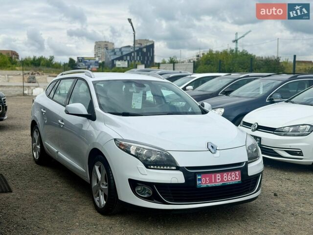 Белый Рено Меган, объемом двигателя 1.5 л и пробегом 230 тыс. км за 7750 $, фото 3 на Automoto.ua