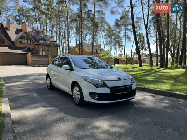 Білий Рено Меган, об'ємом двигуна 1.5 л та пробігом 210 тис. км за 6500 $, фото 4 на Automoto.ua