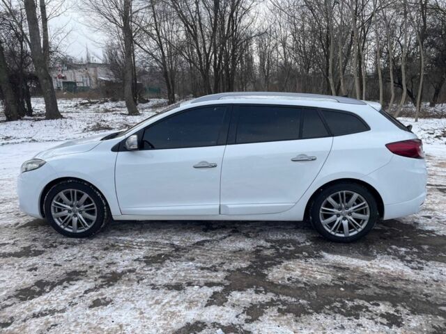 Білий Рено Меган, об'ємом двигуна 1.5 л та пробігом 266 тис. км за 8550 $, фото 1 на Automoto.ua