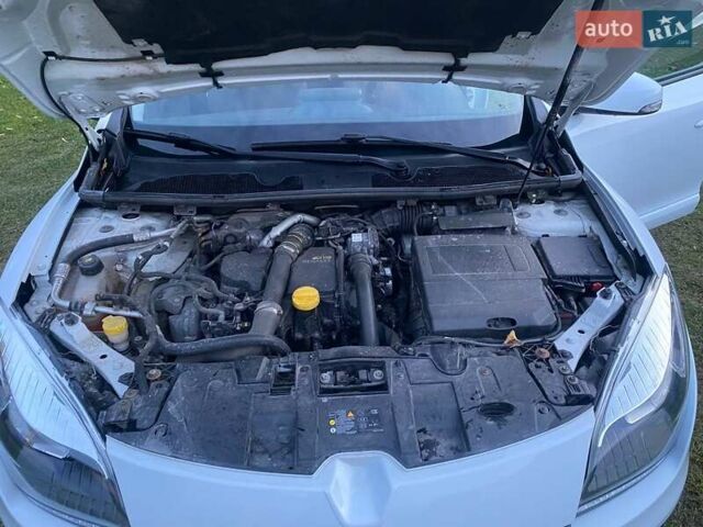 Білий Рено Меган, об'ємом двигуна 1.46 л та пробігом 244 тис. км за 8450 $, фото 18 на Automoto.ua