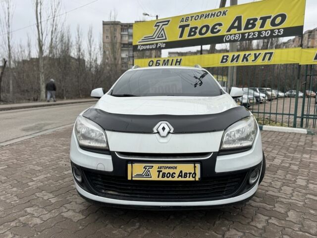 Белый Рено Меган, объемом двигателя 1.5 л и пробегом 231 тыс. км за 6650 $, фото 1 на Automoto.ua