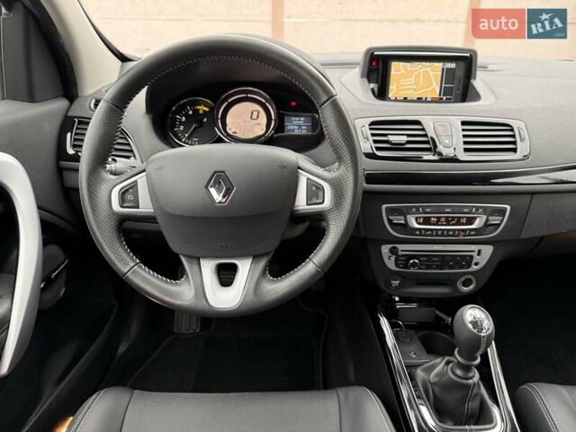Білий Рено Меган, об'ємом двигуна 1.5 л та пробігом 228 тис. км за 8999 $, фото 120 на Automoto.ua