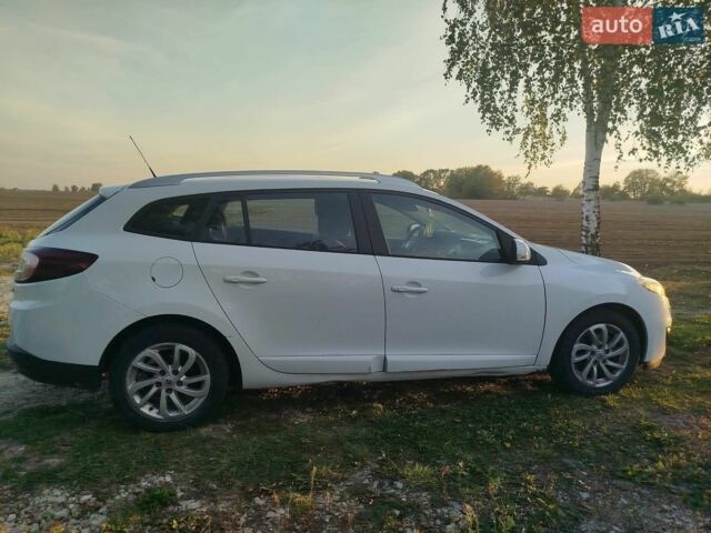 Белый Рено Меган, объемом двигателя 1.5 л и пробегом 297 тыс. км за 5614 $, фото 10 на Automoto.ua