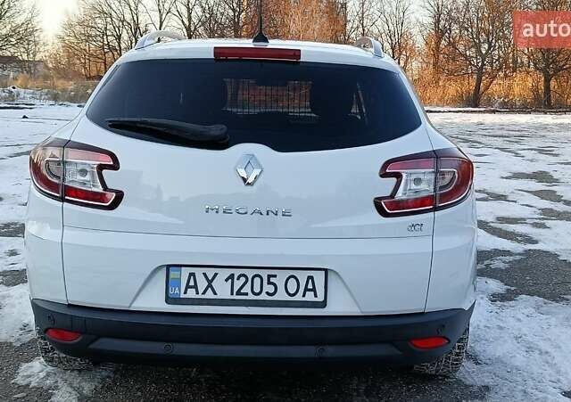 Белый Рено Меган, объемом двигателя 1.5 л и пробегом 216 тыс. км за 7800 $, фото 9 на Automoto.ua