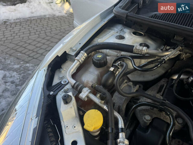 Білий Рено Меган, об'ємом двигуна 1.5 л та пробігом 237 тис. км за 8999 $, фото 65 на Automoto.ua