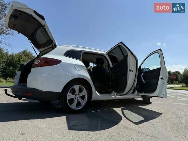 Белый Рено Меган, объемом двигателя 1.5 л и пробегом 225 тыс. км за 7699 $, фото 58 на Automoto.ua