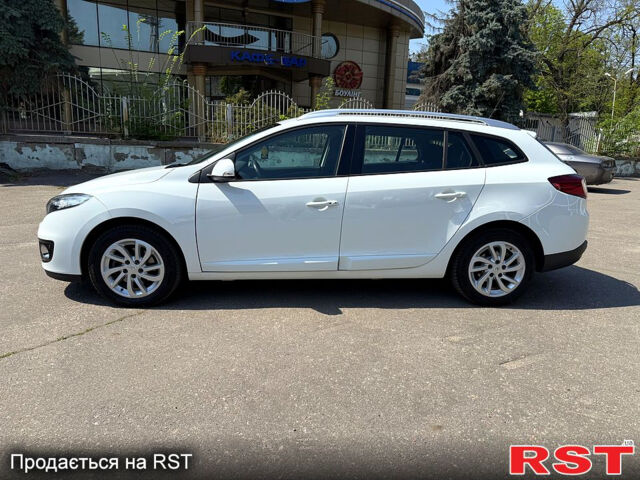 Белый Рено Меган, объемом двигателя 1.6 л и пробегом 180 тыс. км за 8900 $, фото 4 на Automoto.ua