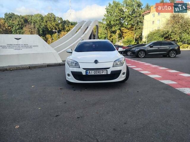 Білий Рено Меган, об'ємом двигуна 1.5 л та пробігом 240 тис. км за 6500 $, фото 5 на Automoto.ua
