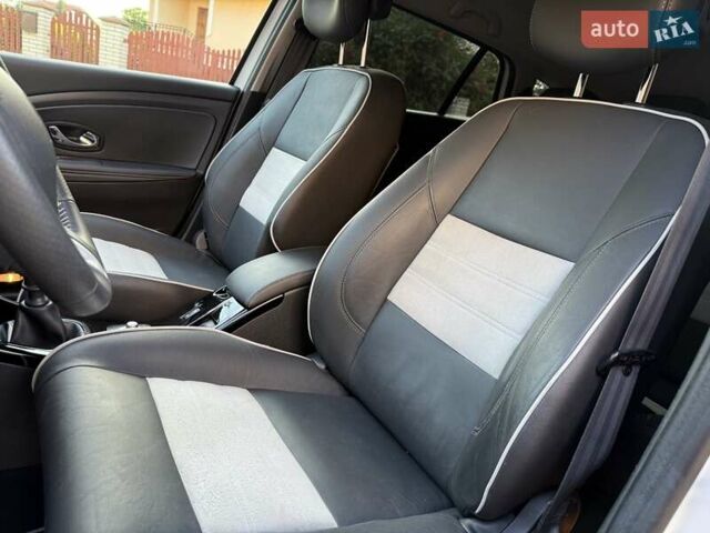 Белый Рено Меган, объемом двигателя 1.5 л и пробегом 225 тыс. км за 7699 $, фото 159 на Automoto.ua