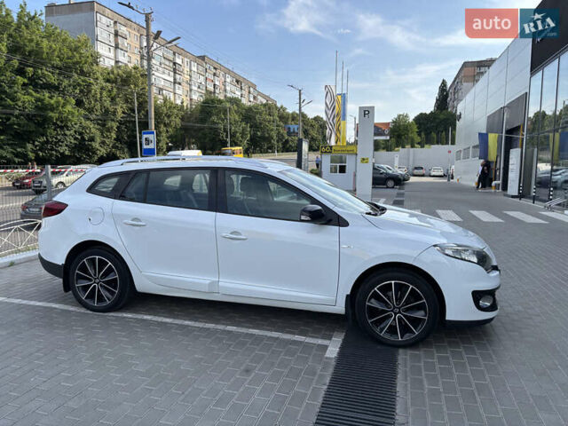 Белый Рено Меган, объемом двигателя 1.6 л и пробегом 237 тыс. км за 8499 $, фото 7 на Automoto.ua