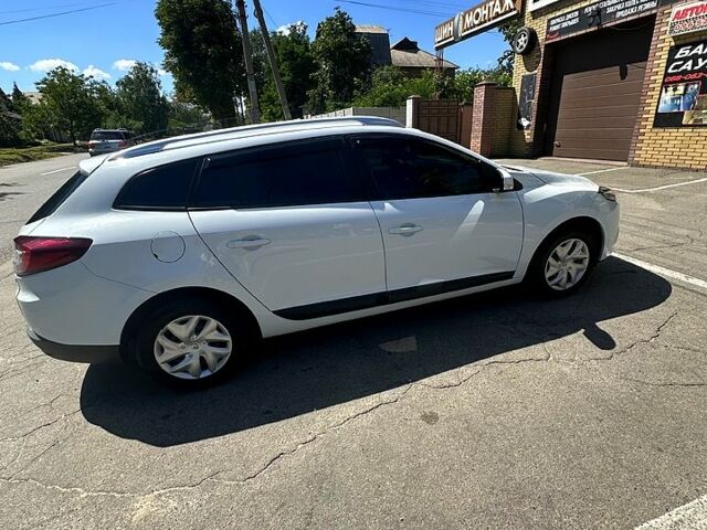 Білий Рено Меган, об'ємом двигуна 1.5 л та пробігом 264 тис. км за 7500 $, фото 2 на Automoto.ua