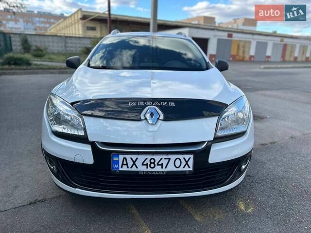 Білий Рено Меган, об'ємом двигуна 1.6 л та пробігом 98 тис. км за 8000 $, фото 3 на Automoto.ua