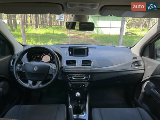 Білий Рено Меган, об'ємом двигуна 1.5 л та пробігом 210 тис. км за 6200 $, фото 24 на Automoto.ua