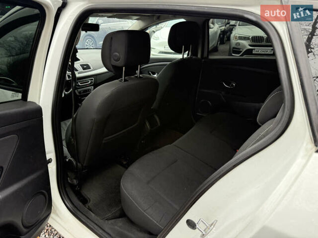 Белый Рено Меган, объемом двигателя 1.46 л и пробегом 271 тыс. км за 6500 $, фото 39 на Automoto.ua