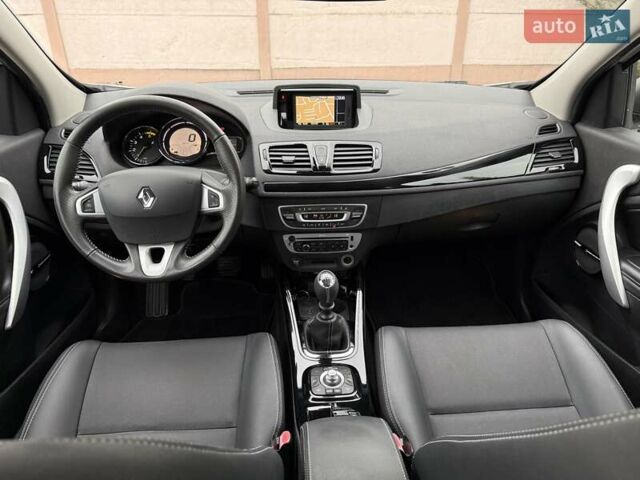 Білий Рено Меган, об'ємом двигуна 1.5 л та пробігом 228 тис. км за 8999 $, фото 116 на Automoto.ua