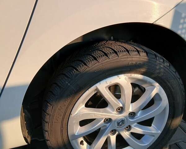 Білий Рено Меган, об'ємом двигуна 1.5 л та пробігом 297 тис. км за 7500 $, фото 25 на Automoto.ua