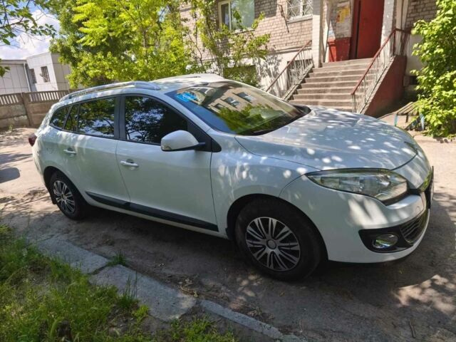 Белый Рено Меган, объемом двигателя 1.5 л и пробегом 275 тыс. км за 5998 $, фото 6 на Automoto.ua