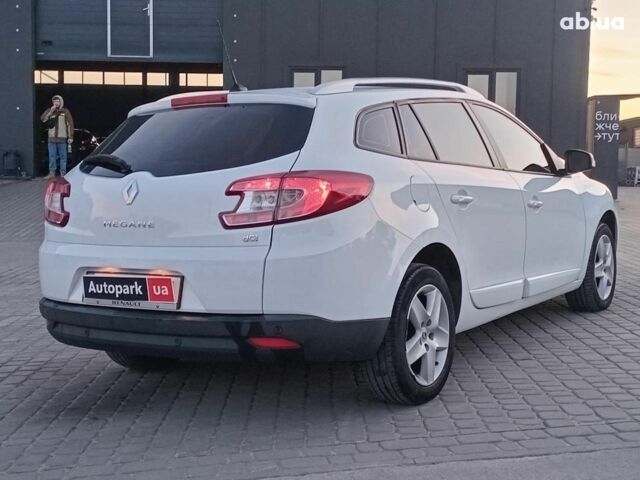 Белый Рено Меган, объемом двигателя 1.5 л и пробегом 315 тыс. км за 8990 $, фото 6 на Automoto.ua