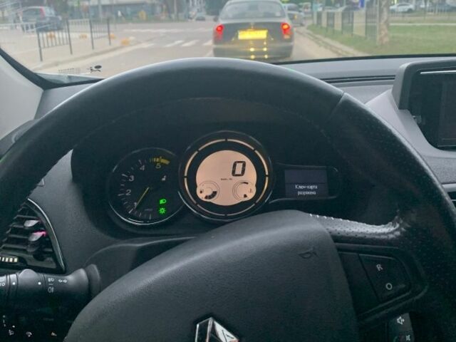 Білий Рено Меган, об'ємом двигуна 1.5 л та пробігом 338 тис. км за 7800 $, фото 5 на Automoto.ua