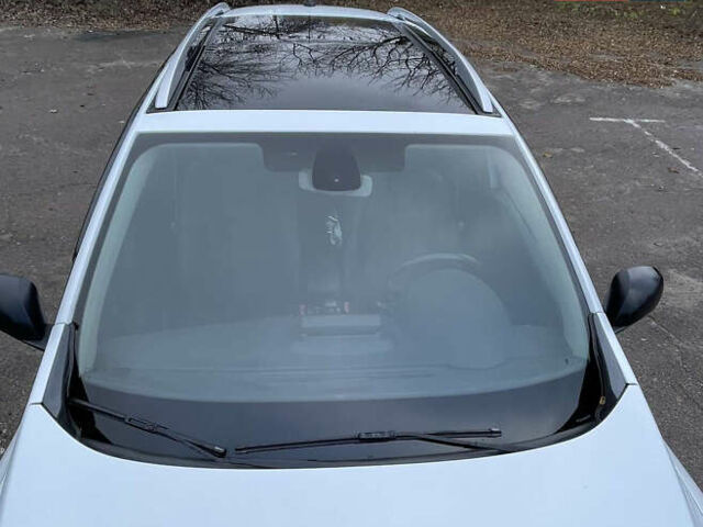 Белый Рено Меган, объемом двигателя 1.46 л и пробегом 305 тыс. км за 8500 $, фото 32 на Automoto.ua